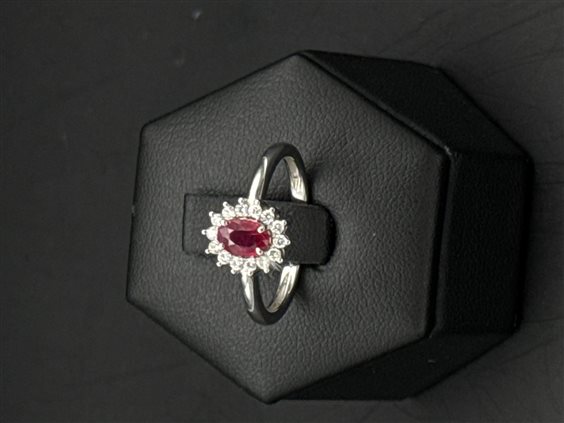 Anello Gioielleria Dossena  Donna in Oro bianco Rubino 0.58 Ct ANOR-142-253 - ANOR-142-253